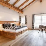 Kitzlodge
