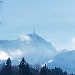 Kitzlodge